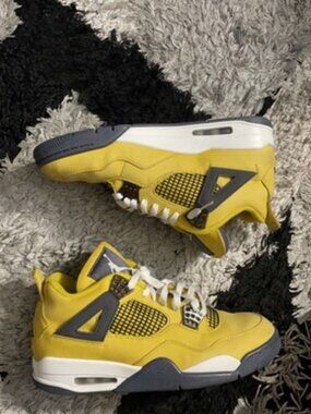 Air Jordan 4 Retro Lightning 2021 CT8527-700 Sz 11